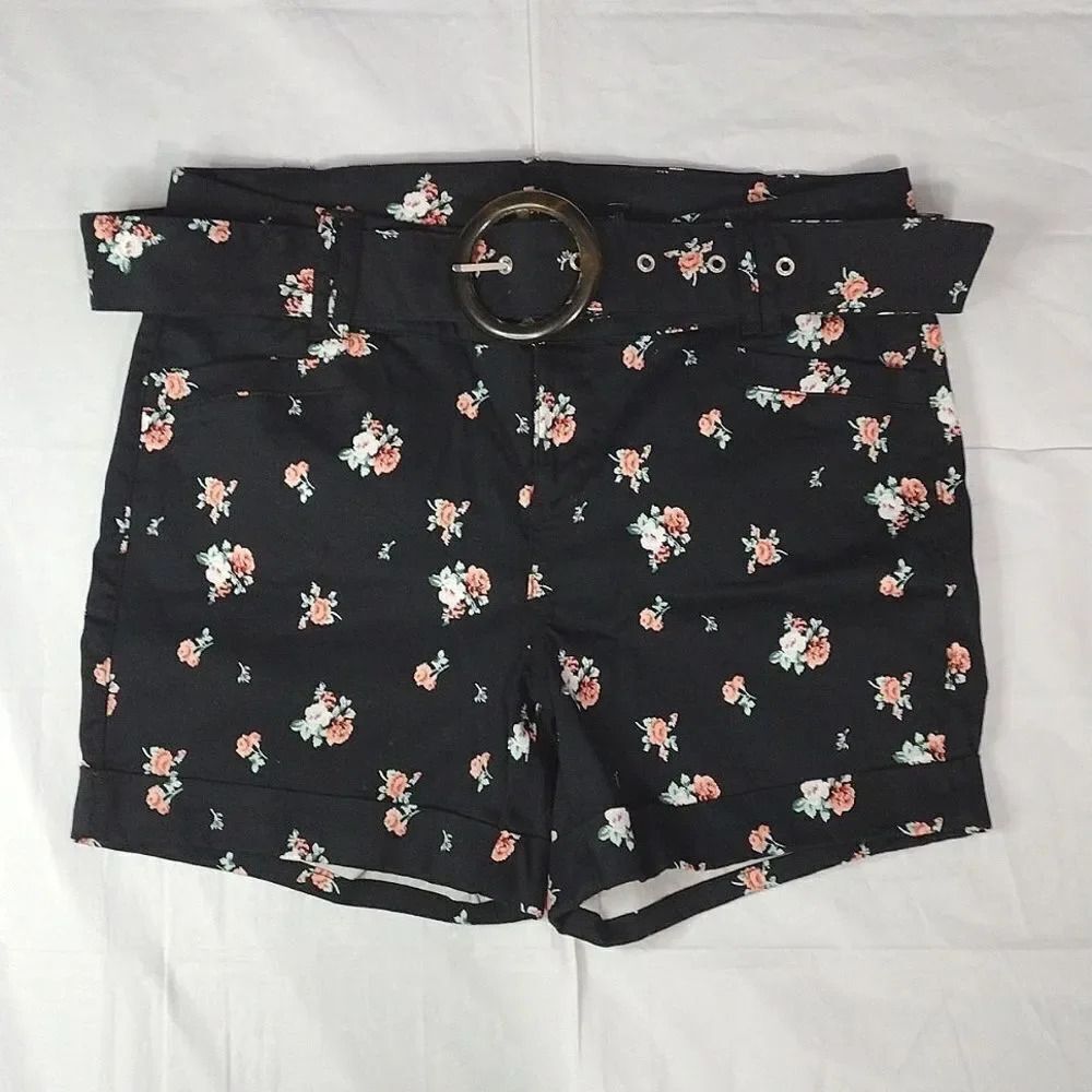 Torrid Black Pink Floral Mid Rise Stretch Sateen Belted Shorts SZ 12 - Picture 6 of 12